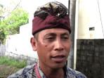 Nyoman-Tirta-Yasa-salah-satu-warga-yang-rumahnya-terisolasi-896.jpg