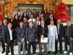 Para-advokat-yang-tergabung-dalam-Peradi-SAI-Denpasar.jpg