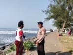 Patroli-Satpolairud-Polres-Gianyar-Bali-saat-menggelar-patroli-pantai-Selasa-7-Oktober-2025.jpg