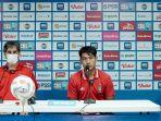 Pemain-Bali-United-Jajang-Mulyana-kanan-bersama-pelatih-Stefano-Cugurra.jpg