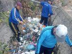 Pembersihan-sampah-di-sungai-yang-mengalir-melewati-Kota-Denpasar.jpg