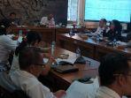 Pemkab-Buleleng-saat-rapat-pembahasan-pendanaan-Pemilukada-2024-bersama-KPU.jpg