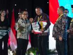 Pemkab-Gianyar-Borong-Dua-Penghargaan-dan-Insentif-Rp3-Miliar-dari-Kemendagri.jpg