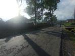 Perbaikan-jalan-antar-Kecamatan-di-Br-Dinas-Bangbang-Biaung-Desa-Duda.jpg