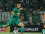 Persebaya-saat-melakoni-laga-uji-coba-melawan-PSIM-Yogyakarta-pada-17-Juli-2022.jpg