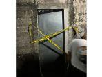 Pintu-rumah-Anggota-DPRD-Badung-I-Nyoman-Artawa-dipasangi-garis-polisi.jpg