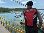 Polisi-memasang-garis-polisi-di-lokasi-jatuhnya-wisatawan-asing-45.jpg