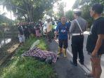 Polisi-saat-melakukan-olah-TKP-di-lokasi-kejadian-lakalantas-antara-mobil-dan-sepeda-motor.jpg