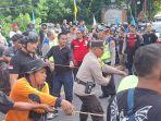 Proses-evakuasi-korban-jatuh-ke-Tukad-Cangkir-Gianyar-Bali.jpg