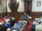 Putu-Parwata-saat-menerima-audensi-Tim-Formatur-FORKI-Badung.jpg
