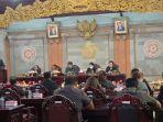 Rapat-paripurna-LKPJ-2022-di-ruang-paripurna-DPRD-Tabanan-Senin-27-Maret-2023-kemarin.jpg