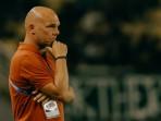 SOSOK-Pelatih-kepala-Bali-United-Johnny-Jansen-saat-mengarsiteki.jpg