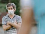 Saling-Intip-Kekuatan-Dua-Pelatih-Bali-United-dan-Madura-United.jpg