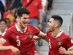 Sandy-Walsh-dan-Elkan-Baggott-setelah-mencetak-gol-pertama-timnya-Timnas-Indonesia-vs-Jepang.jpg