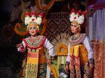 Sanggar-Titi-Bah-Duta-Badung-saat-menampilkan-Arja-Klasik.jpg
