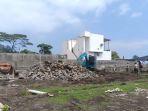 Satpol-PP-Buleleng-saat-datangi-proyek-pembangunan-villa-di-kawasan-Bukit-Ser.jpg