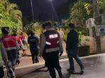 Satpol-PP-bersama-tim-gabungan-membubarkan-pengunjung.jpg