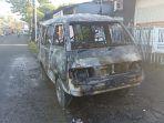 Sebuah-mobil-jenis-Suzuki-Fultura-tiba-tiba-terbakar-di-Jalan-Trenggana-Denpasar.jpg