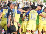Selebrasi-pemain-Barito-Putera-usai-mencetak-gol-ke-gawang-Dewa-United.jpg