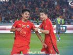 Selebrasi-pemain-Persija-Jakarta-merayakan-gol-Ryo-Matsumura-ke-gawang-tim-tamu-Persebaya.jpg