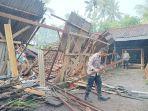 Suasana-di-lokasi-kejadian-gudang-mebel-kayu-roboh-dampak-cuaca-ekstrem-663.jpg