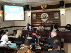 Suasana-diskusi-RS-Kanker-Dharmais-dengan-manajemen-RS-Prof-Ngoerah.jpg
