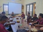 Suasana-pertemuan-antara-UPTD-KPH-Bali-Utara-dengan-sejumlah-desa-pengelola-hutan-lindung.jpg