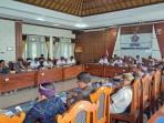 Suasana-rapat-gabungan-DPRD-Buleleng-bersama-TAPD-Buleleng-89.jpg