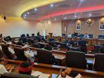 Suasana-sidang-penyampaian-dua-Ranperda-Senin-20112023.jpg