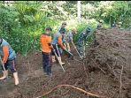 Tanah-longsor-terjadi-di-Dusun-Jungut-Desa-Bungbungan-Kecamatan-Banjarangkan.jpg