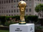 Trofi-Piala-Dunia-ditampilkan-pada-acara-di-New-York.jpg