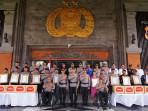 Upacara-penerimaan-KPLB-dan-Penghargaan-di-Polda-Bali-25.jpg