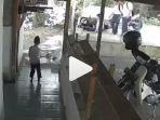 Video-Viral-Siswa-SD-Tewas-Tertimpa-Tembok-Terdengar-Suara-Minta-Tolong-dari-Reruntuhan-Bangunan.jpg