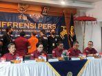 WNA-Rusia-yang-buat-onar-di-wilayah-Jimbaran-Bule-Rusia-Buat-Onar.jpg