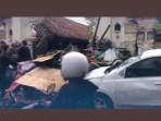 Warga-melakukan-pembersihan-pasca-banjir-di-Denpasar-78.jpg