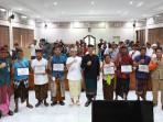 Warga-terdampak-banjir-di-Kabupaten-Klungkung-menerima-bantuan-sosial-14.jpg