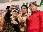 Wayan-Koster-dan-Giri-Prasta-di-Halal-Bi-Halal-MUI-Provinsi-Bali-di-Harris-Hotel.jpg