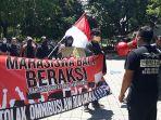aksi-mahasiswa-menolak-omnibus-law.jpg