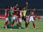 andhika-wijaya-kartu-merah.jpg