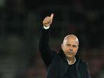 arne-slot-justin-tallis-afp.jpg