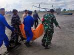 evakuasi-temuan-jenazah-laki-laki-yang-ditemukan-mengambang-di-Perairan-Pengambengan.jpg