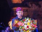 gubernur-koster-saat-memberikan-sambutan-di-bulan-bung-karno.jpg