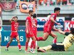 ji-Kusuma-cetak-2-gol-ke-gawang-PSM-Makassar24.jpg