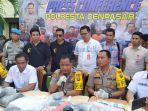 kapolresta-denpasar-saat-mengadakan-jumpa-pers-di-mapolresta-denpasar.jpg