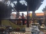Piasan Pura Melanting Gianyar Bali Terbakar Akibat Abu Dupa, Kerugian Ditafsir Rp150 Juta