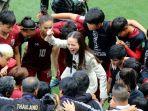manajer-timnas-thailand-nualphan-la.jpg