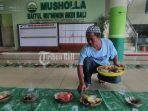 marbot-musholla-baitul-muminiin-bkdi-bali-sedang-menyiapkan-makanan.jpg