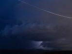 meteor-berukuran-besar-di-buleleng.jpg