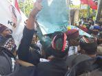 pecalang-mengamankan-aksi-demo-cipayung-plus-se-bali-x-mahasiswa-di-renon-denpasar.jpg