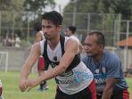pemain-bali-united-gavin-kwan-adsit-ikuti-latihan-perdana-di-gelora-sakti-legian.jpg